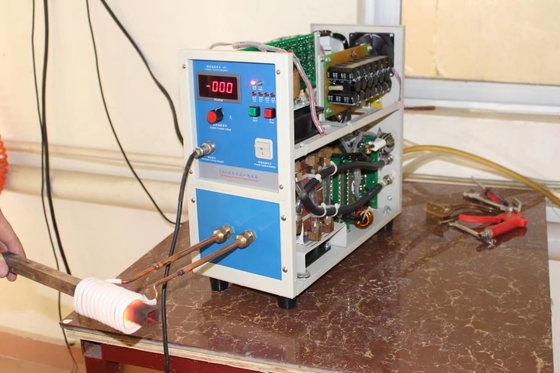 Portable small 8t gold melting furnace with 24hours continuous smelting