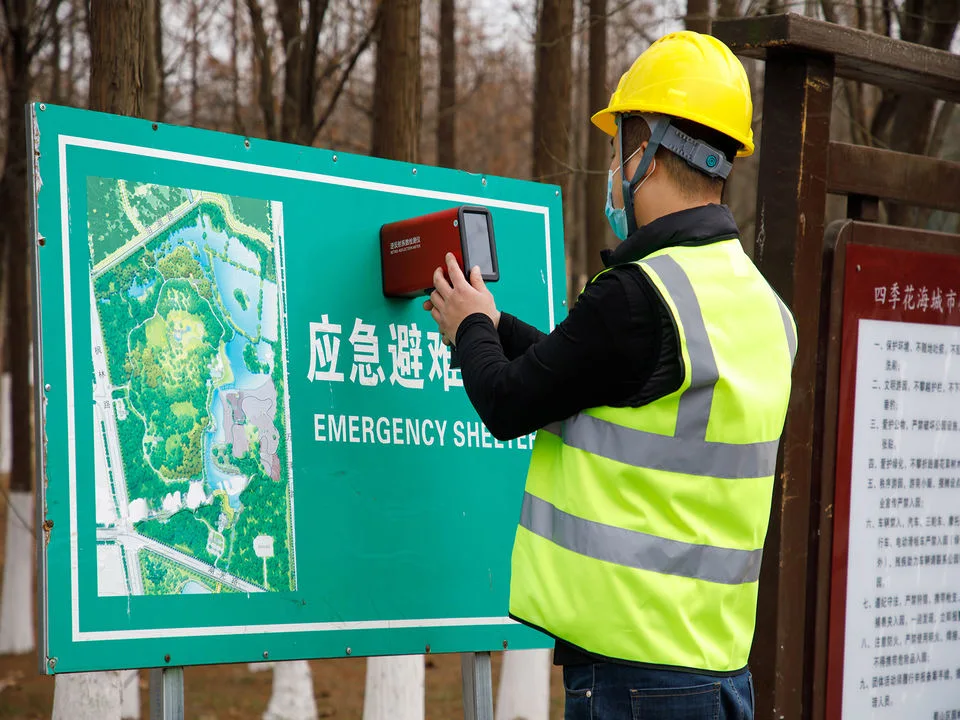 La-931 Testeur de coefficient de rétroréflexion portable multi-angle Rétroréflectomètre pour panneaux de signalisation routière avec GPS