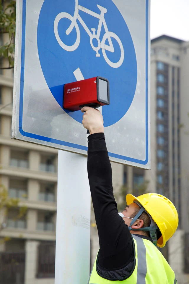 La-931 Testeur de coefficient de rétroréflexion portable multi-angle Rétroréflectomètre pour panneaux de signalisation routière avec GPS